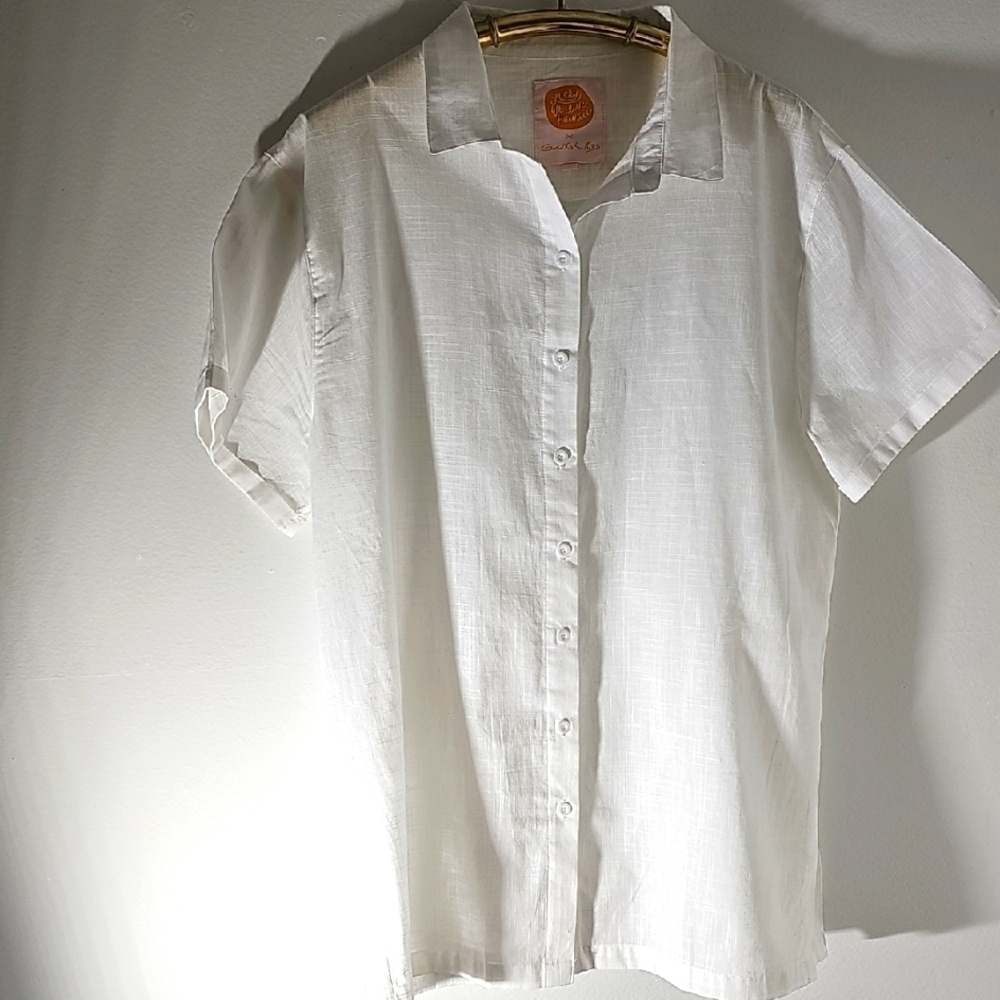 Lucky We Live Hawaii Gold  FishKiss‎ Short Sleeve Shirt. Meduim. Cotton
